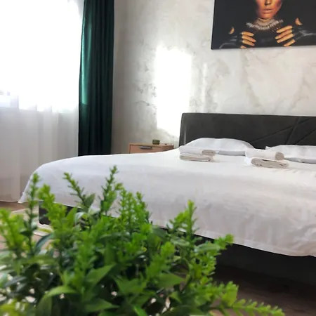 דירות פיאטרה ניאמט Stefania מראה חיצוני תמונה